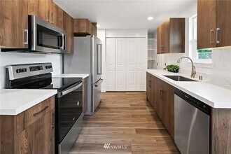 2996 S Dakota St in Seattle, WA - Building Photo - Building Photo