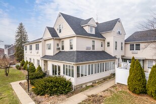 659 Broad St in Emmaus, PA - Building Photo