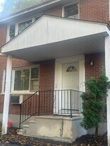 56 Wakelee Ave in Shelton, CT - Building Photo