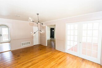 201 W 33rd St in Austin, TX - Building Photo - Building Photo