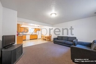 320 E 200 N in Ephraim, UT - Building Photo