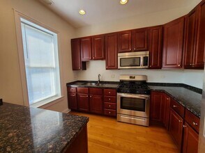 3339 N Halsted St in Chicago, IL - Building Photo - Building Photo