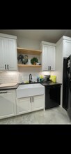 323 Secret Valley Dr, Unit B in Kerrville, TX - Building Photo - Building Photo