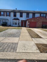 9 Hampton Gate Dr, Unit AptB in Sicklerville, NJ - Building Photo