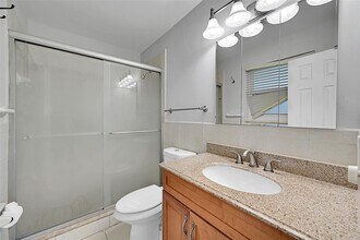 211 SE 9th Ct in Pompano Beach, FL - Building Photo - Building Photo