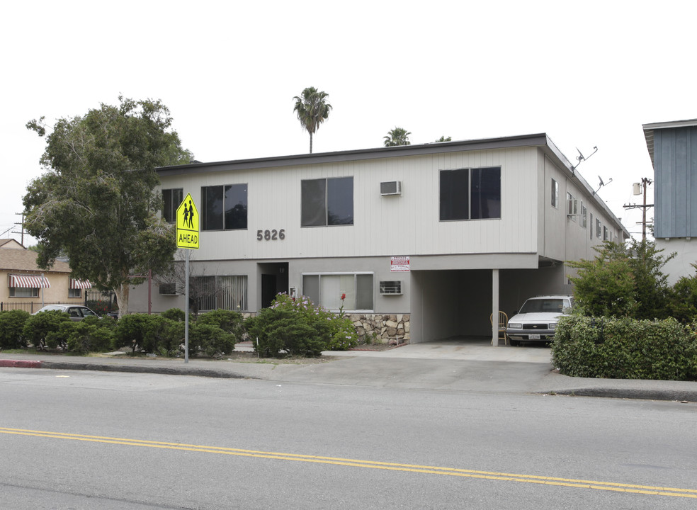 5826 Tujunga Ave in North Hollywood, CA - Building Photo