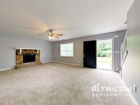 2445 Hillboro Cir S W in Marietta, GA - Building Photo - Building Photo