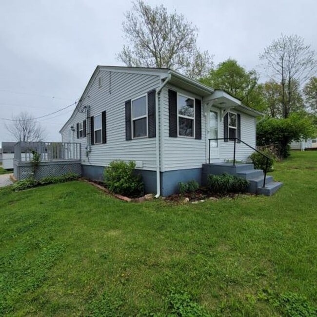 3375 Old Hwy 100 in Villa Ridge, MO - Building Photo - Building Photo