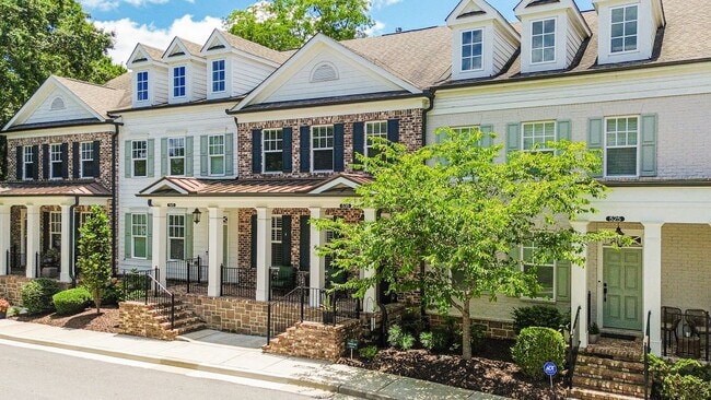 property at 535 Letchas Ln