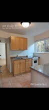 207 Storey St in Santa Cruz, CA - Building Photo - Building Photo