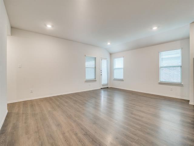 1001 Whispering Oak Dr in Royse City, TX - Building Photo - Building Photo