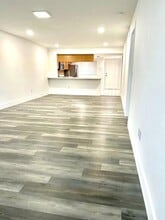 1005 Palm Beach Trace Dr in Royal Palm Beach, FL - Building Photo - Building Photo