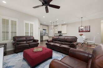 6109 Teak Ave in Harlingen, TX - Foto de edificio - Building Photo