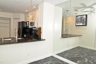 9960 Moorings Dr in Jacksonville, FL - Building Photo - Building Photo