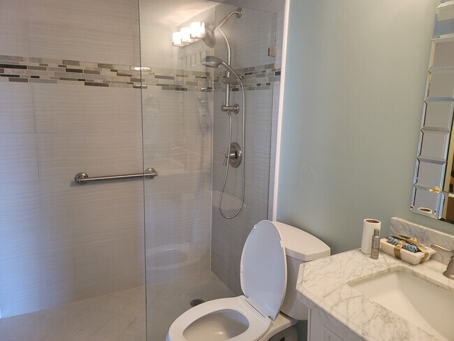 5773 La Paseos Dr in Greenacres, FL - Building Photo - Building Photo