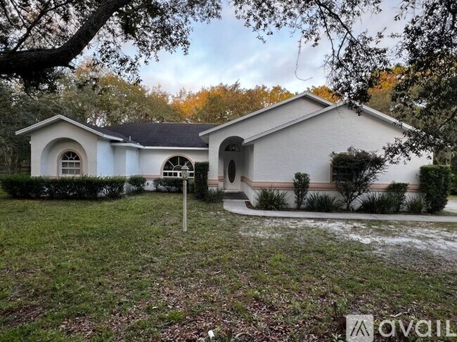 property at 482 N Fresno Ave