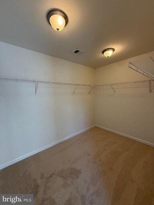 120 Woodman Ct in Winchester, VA - Building Photo