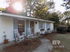 420 Barclay Ave in Fairhope, AL - Building Photo - Building Photo