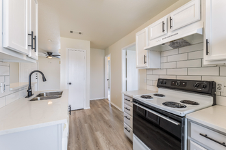 5810 Redstone Dr-Unit -C in Killeen, TX - Building Photo - Building Photo