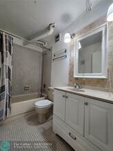 3341 NW 47th Terrace in Lauderdale Lakes, FL - Building Photo - Building Photo