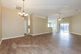 1417 Bloomingdale Trails Boulevard in Brandon, FL - Foto de edificio - Building Photo