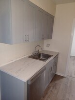 5811 S Kolmar Ave in Chicago, IL - Building Photo