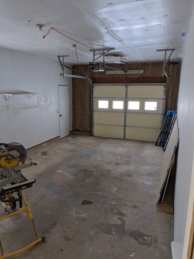 425 Commodore Dr in Mankato, MN - Building Photo - Building Photo