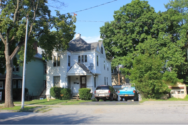 14 Hooker Ave in Poughkeepsie, NY - Foto de edificio