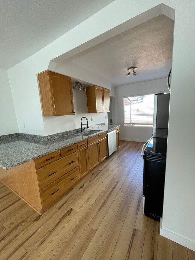 1581 E Downington Ave in Salt Lake City, UT - Building Photo - Building Photo