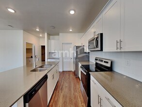 2604 W 3340 S in Syracuse, UT - Foto de edificio - Building Photo