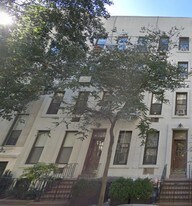 414 East 84th Street Apartments