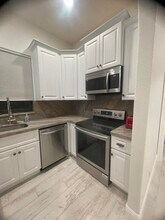 8691 Man O War Rd in Palm Beach Gardens, FL - Building Photo - Building Photo