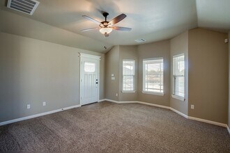 5605 Goldfinger Rd in Oklahoma City, OK - Building Photo - Building Photo