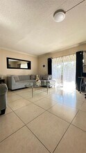 8007 W 6th Ave in Hialeah, FL - Building Photo - Building Photo