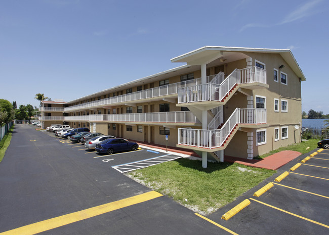 Silverado Apartments