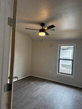 627 CR-5102I in Cleveland, TX - Building Photo - Building Photo