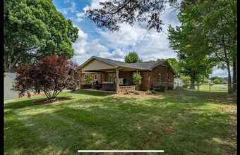 2211 Kipping St in Johnson City, TN - Building Photo - Building Photo