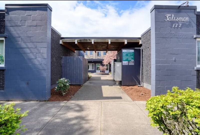 177 SE 5th Ave in Hillsboro, OR - Foto de edificio