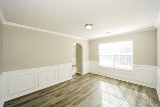 1365 Camelia St in Riverdale, GA - Building Photo - Building Photo