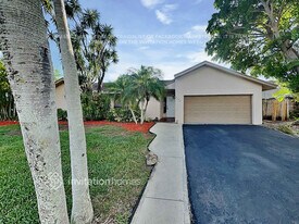 9640 Richmond Cir in Boca Raton, FL - Building Photo
