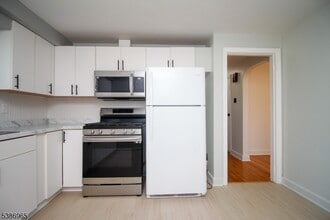 609 Leo St in Hillside, NJ - Building Photo - Building Photo