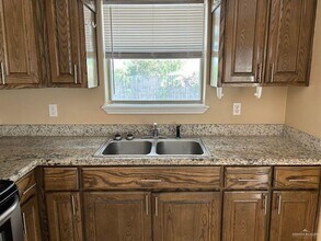 2708 Primrose Ave in Edinburg, TX - Building Photo - Building Photo