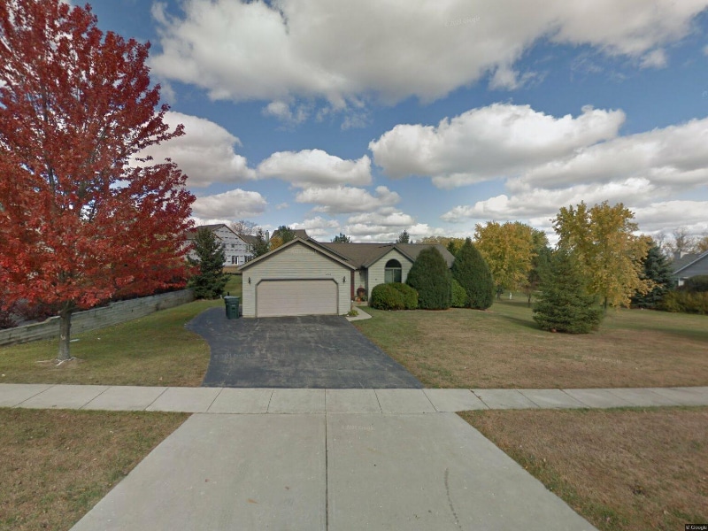 1218 Point O'Woods Dr in Twin Lakes, WI - Building Photo