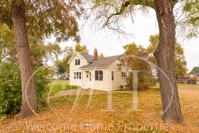 property at 322 SW 1st St