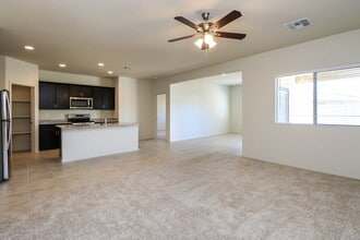 18374 N Acacia Ave in Maricopa, AZ - Building Photo - Building Photo