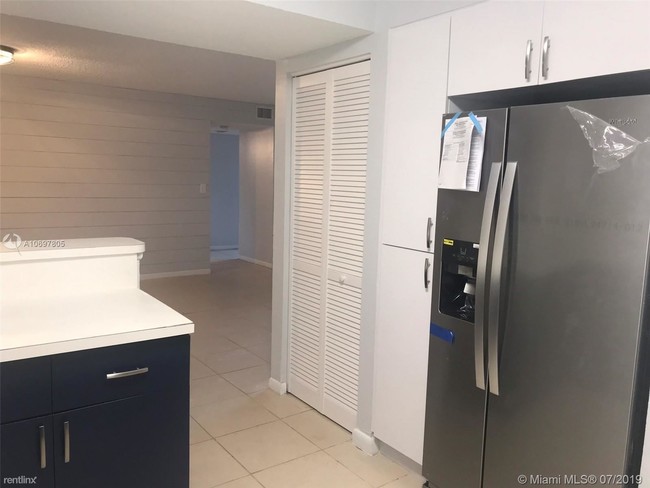 14971 SW 82nd Ln-Unit -20-308IV in Miami, FL - Building Photo - Building Photo