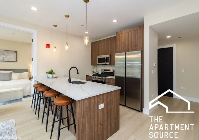 3044 W Irving Park Rd, Unit 3