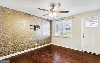 423 Oakwood Rd in Dundalk, MD - Building Photo - Building Photo