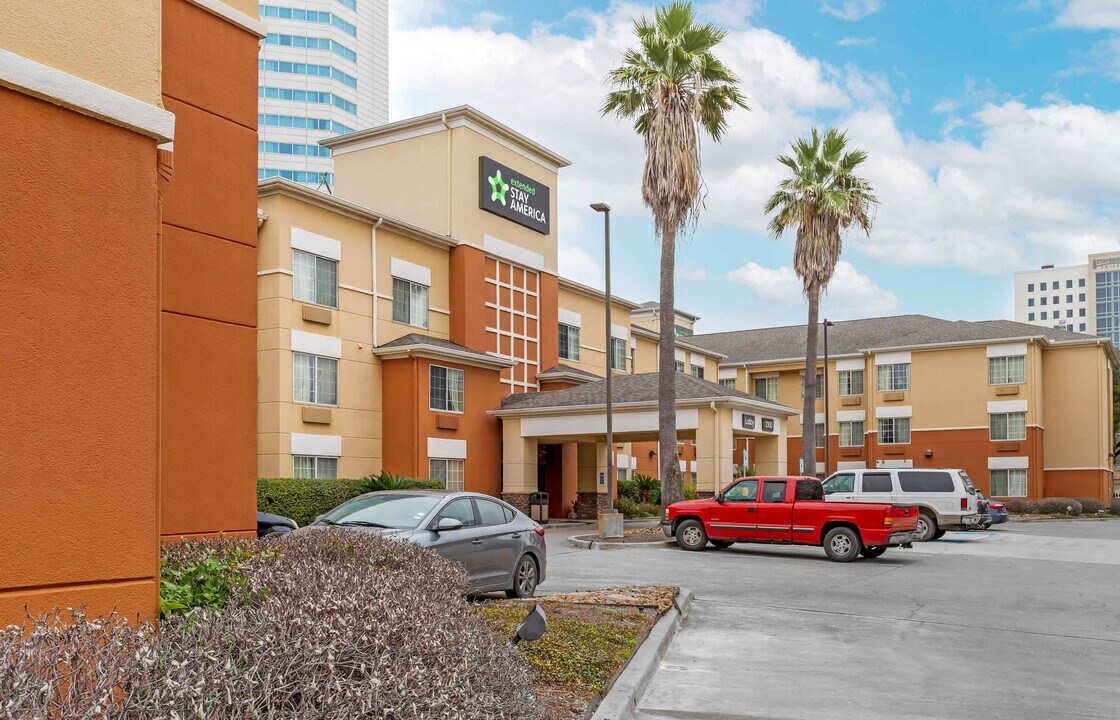 Furnished Studio-Houston - Galleria - Uptown in Houston, TX - Building Photo