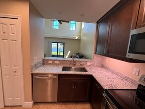 5085 NW Coventry Cir in Port St. Lucie, FL - Building Photo - Building Photo
